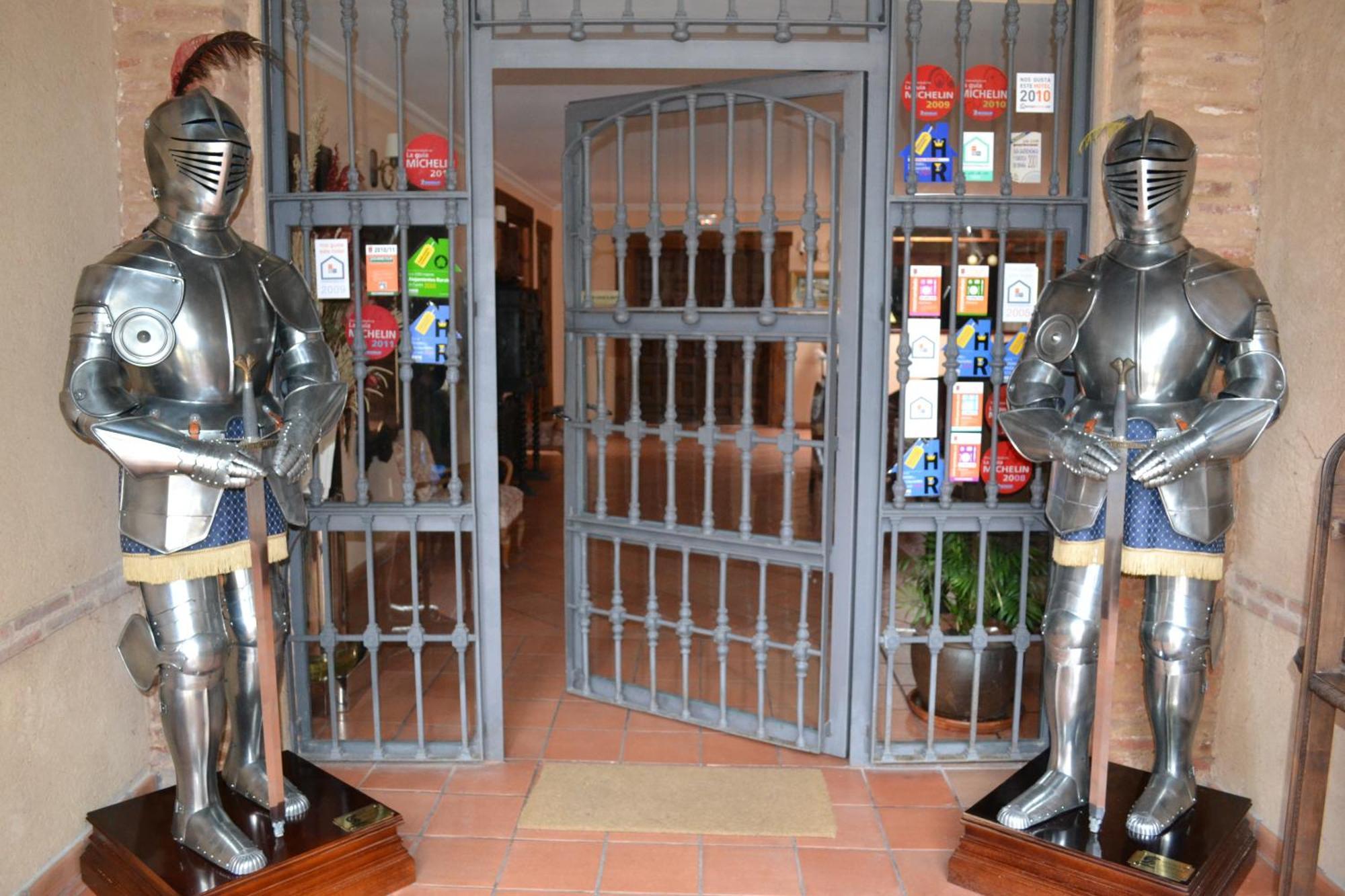 Posada Real Del Pinar Pozal de Gallinas Buitenkant foto
