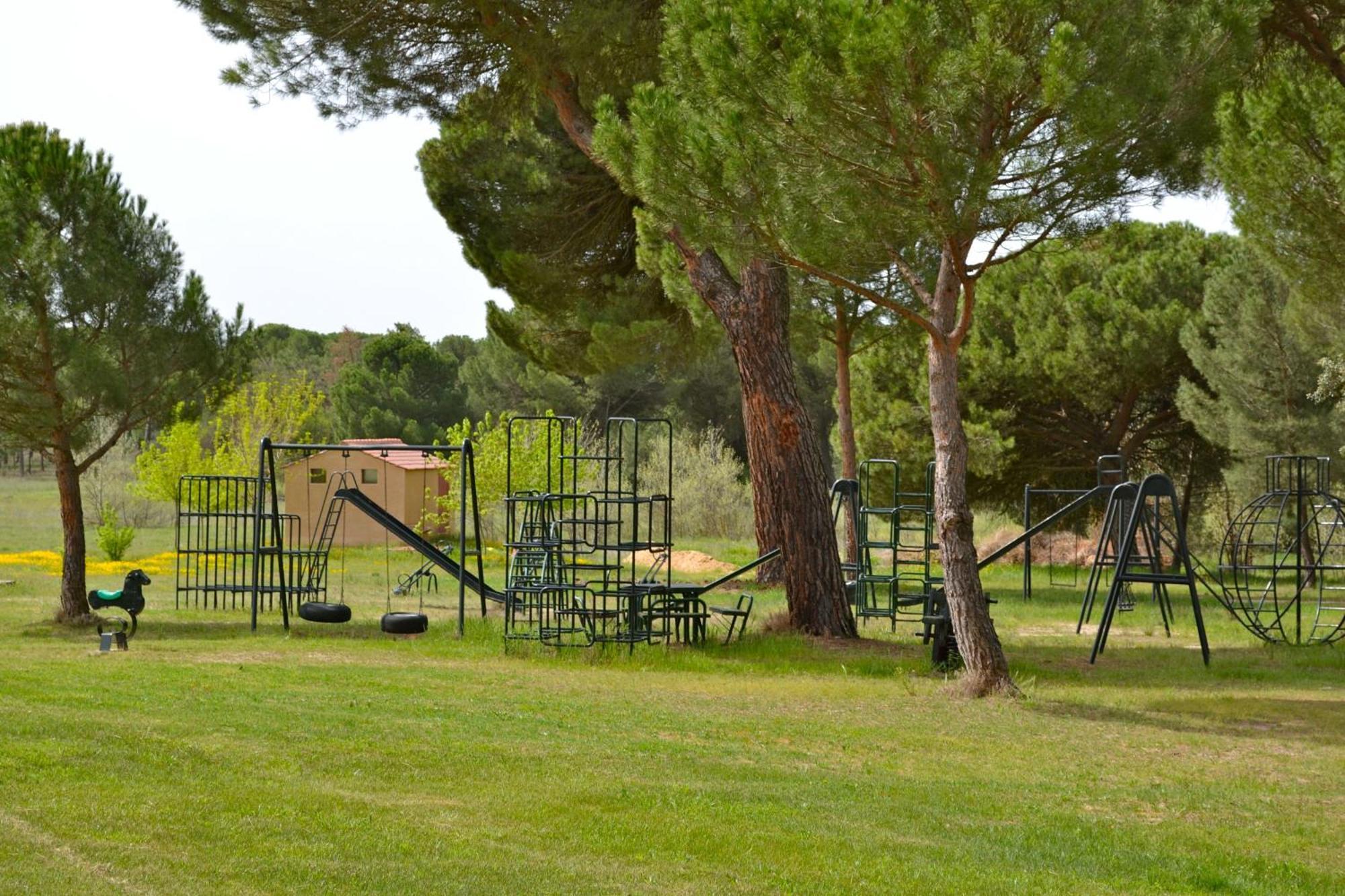 Posada Real Del Pinar Pozal de Gallinas Buitenkant foto